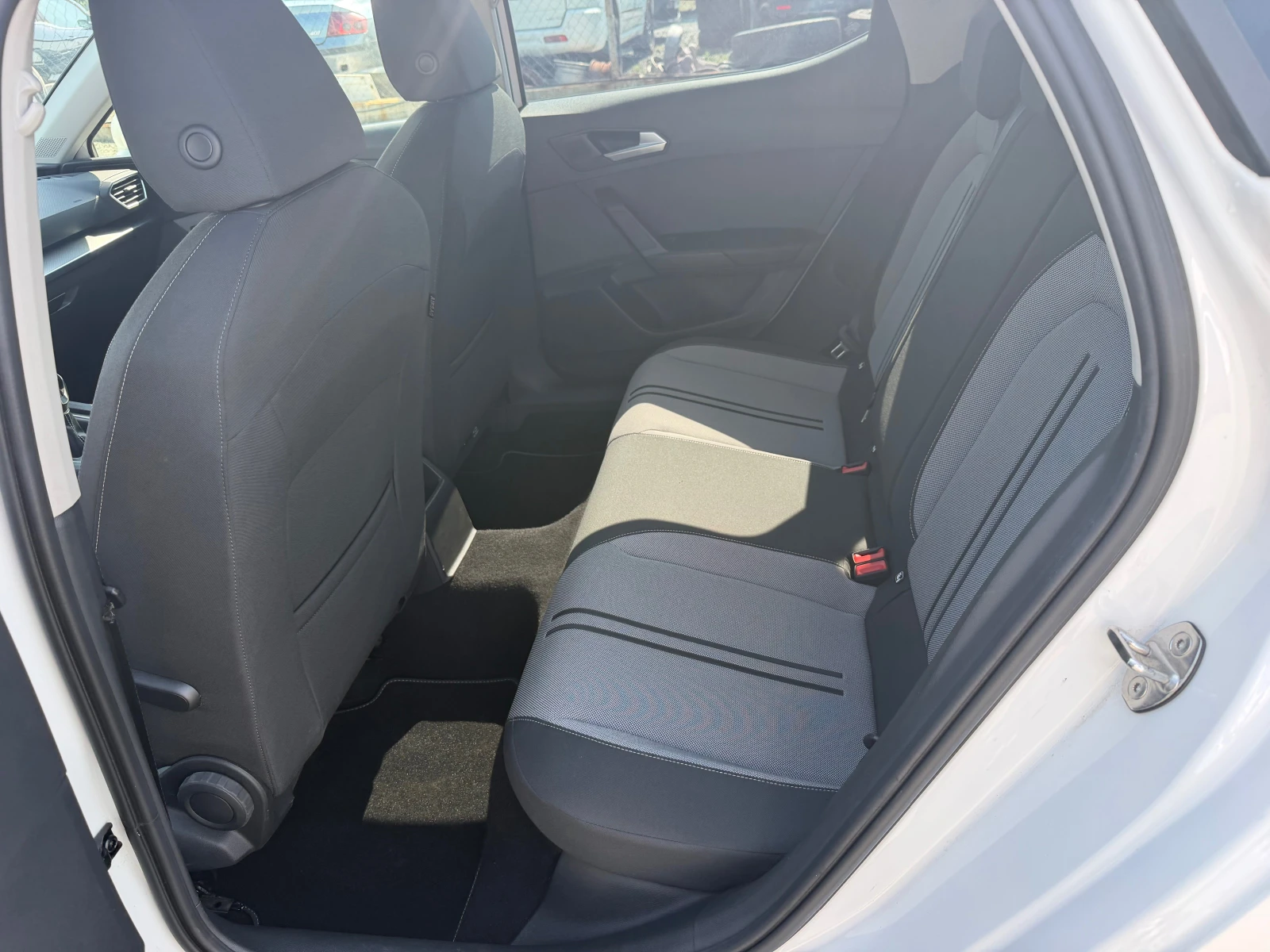Seat Leon, снимка 9 - Автомобили и джипове - 54869816