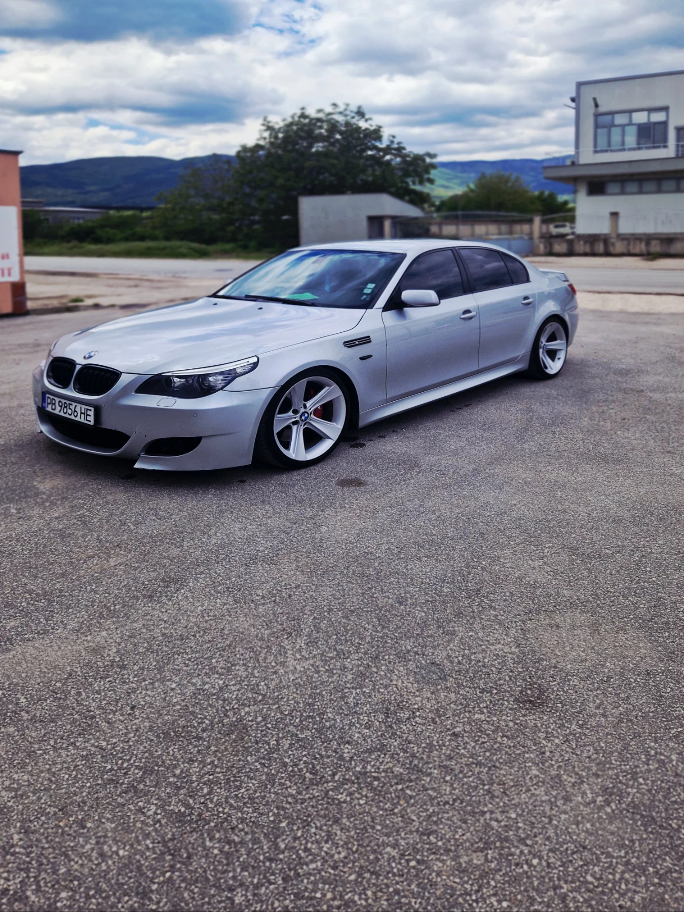 BMW 550 Пълен м пакет , снимка 7 - Автомобили и джипове - 54881022