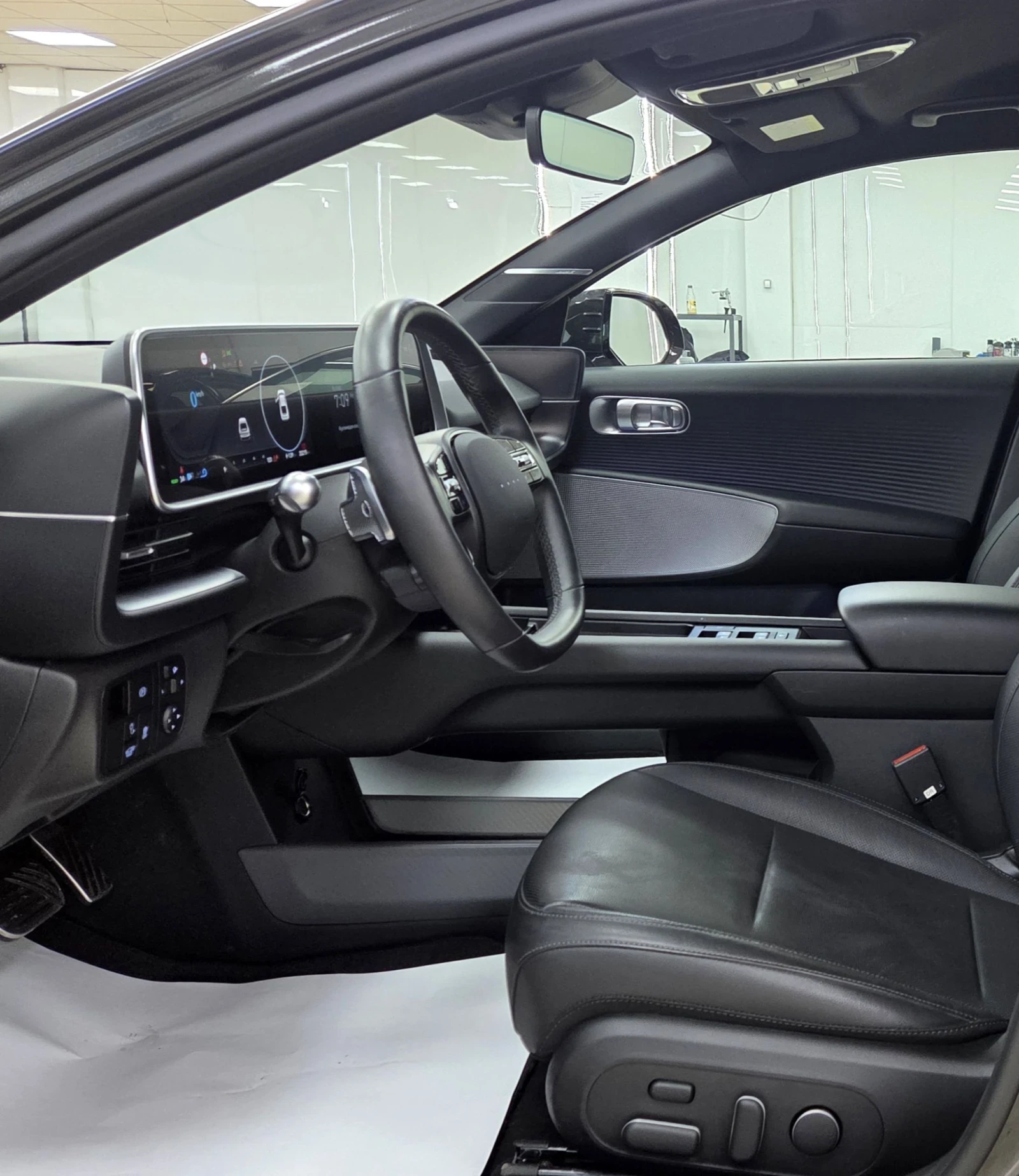 Hyundai Ioniq 6 4WD/325 к.с./12.2023/Uniq/В Гаранция, снимка 7 - Автомобили и джипове - 55222161