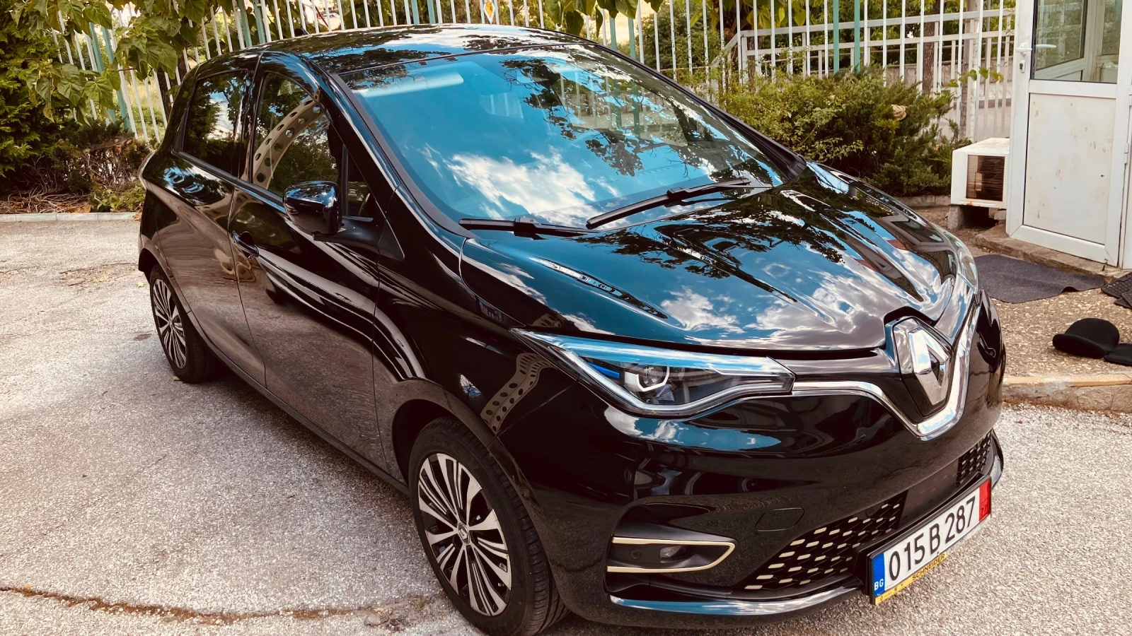 Renault Zoe 52 kw, снимка 3 - Автомобили и джипове - 55517340