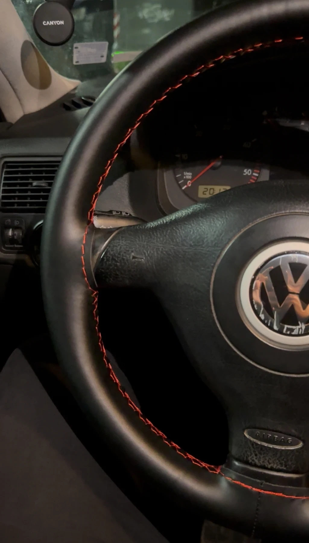 VW Golf MK4 GTD 1.9, снимка 14 - Автомобили и джипове - 55588834