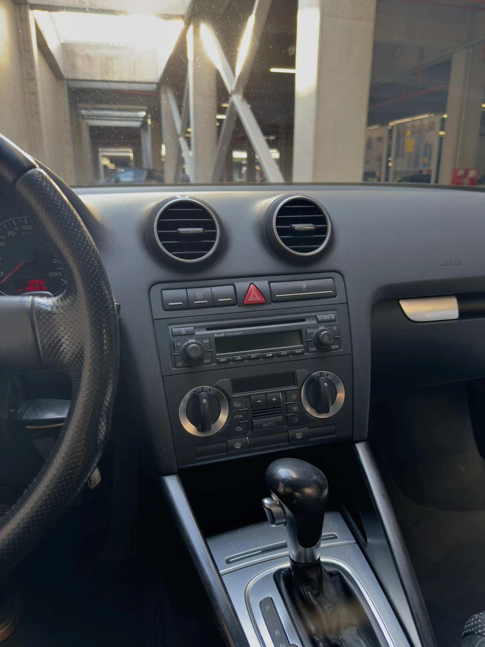 Audi A3 8P 2.0 TDI DSG, снимка 9 - Автомобили и джипове - 55775824