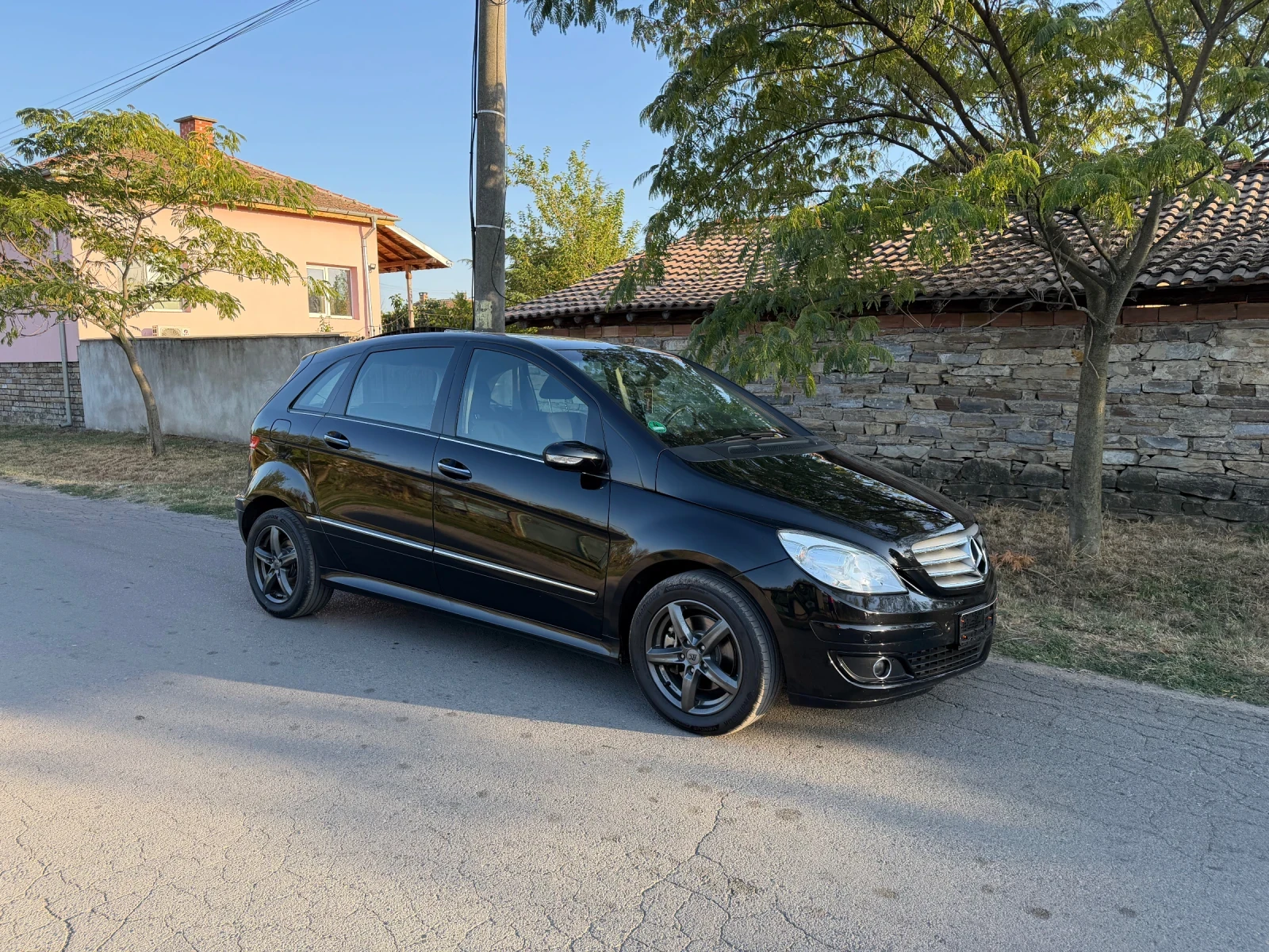 Mercedes-Benz B 200 2.0/Automatic, снимка 2 - Автомобили и джипове - 55892016