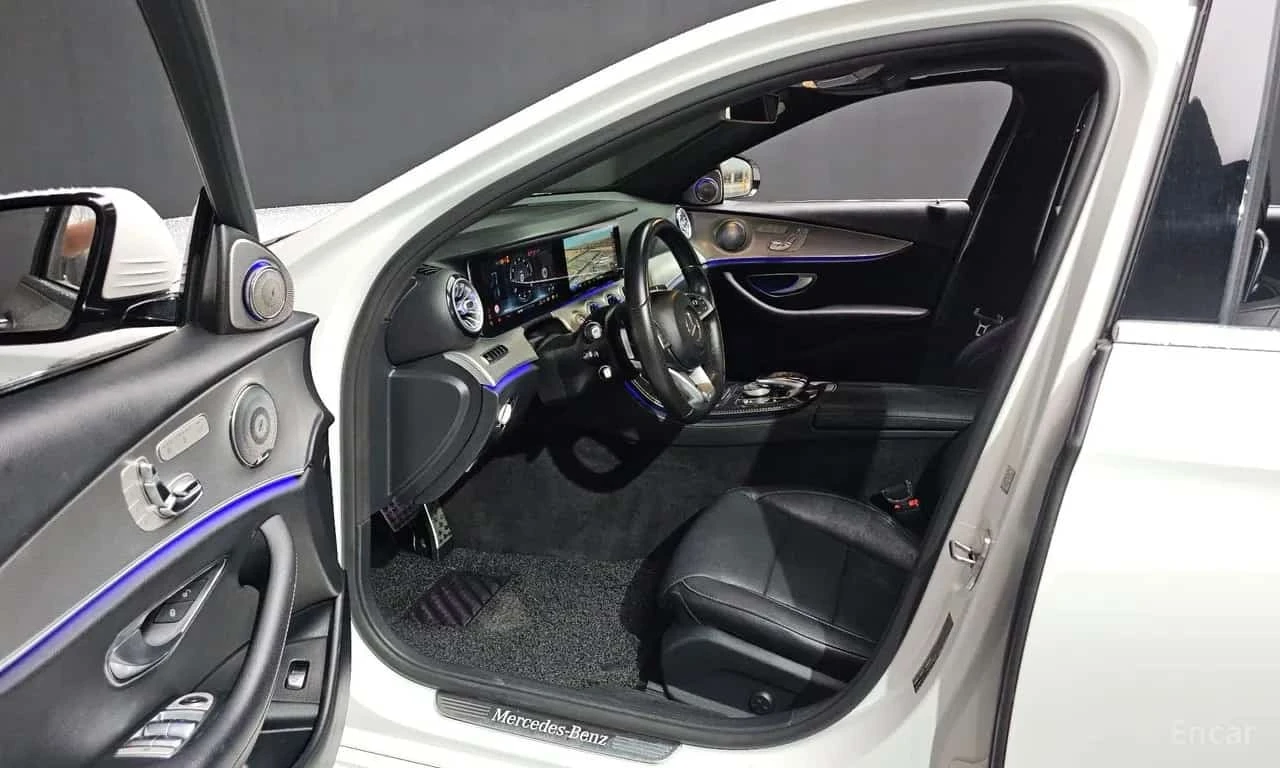 Mercedes-Benz E 300 300 AMG Line * ФИНАНСИРАНЕ, снимка 10 - Автомобили и джипове - 56259413