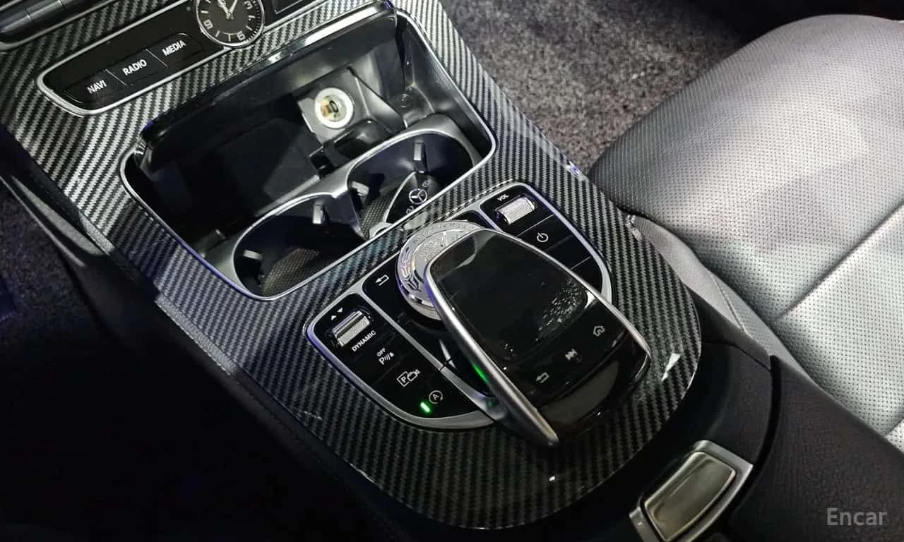 Mercedes-Benz E 300 300 AMG Line * ФИНАНСИРАНЕ, снимка 16 - Автомобили и джипове - 56259413