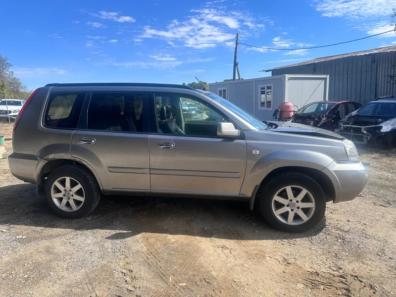 Nissan X-trail 2.2 di 136к.с., снимка 4 - Автомобили и джипове - 51948799