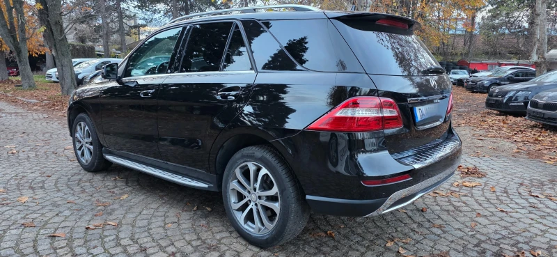 Mercedes-Benz ML 350 3.0CDI * 4MATIC* * НА ПРУЖИНИ* * ОБСЛУЖЕН* * , снимка 7 - Автомобили и джипове - 52552832