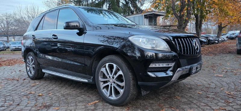 Mercedes-Benz ML 350 3.0CDI * 4MATIC* * НА ПРУЖИНИ* * ОБСЛУЖЕН* * , снимка 3 - Автомобили и джипове - 52552832