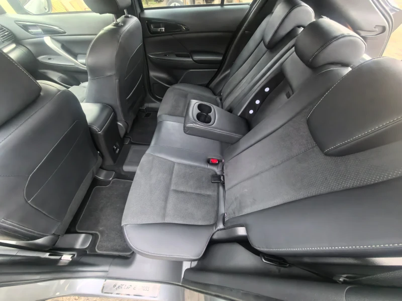 Mitsubishi Eclipse Cross FULL FACE 4х4 PLUG-IN HIBRID , снимка 14 - Автомобили и джипове - 52893359