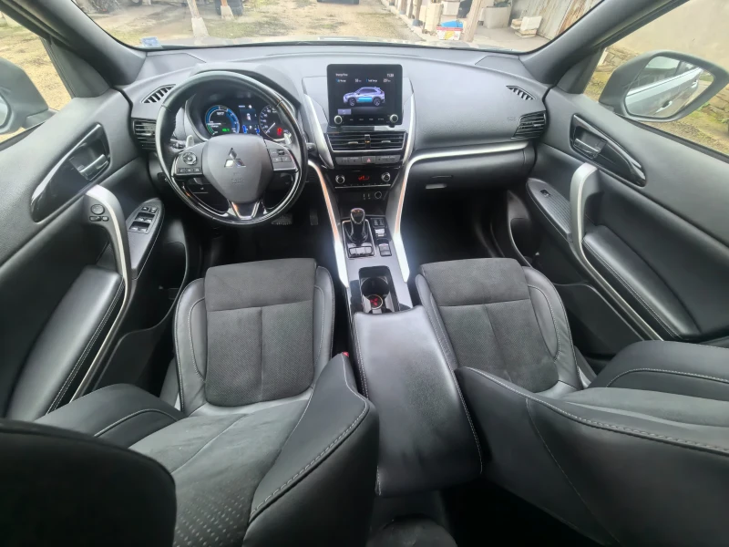 Mitsubishi Eclipse Cross FULL FACE 4х4 PLUG-IN HIBRID , снимка 15 - Автомобили и джипове - 52893359