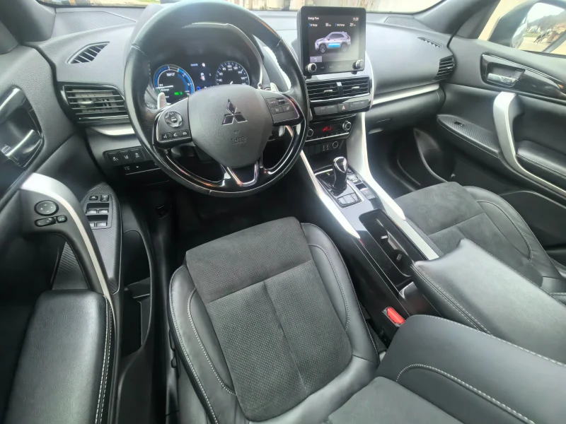 Mitsubishi Eclipse Cross FULL FACE 4х4 PLUG-IN HIBRID , снимка 17 - Автомобили и джипове - 52893359