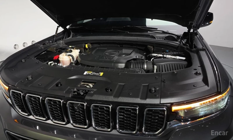Jeep Grand cherokee, снимка 6 - Автомобили и джипове - 52979471