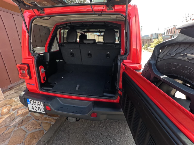 Jeep Wrangler RUBICON 4XE, снимка 8 - Автомобили и джипове - 53015908