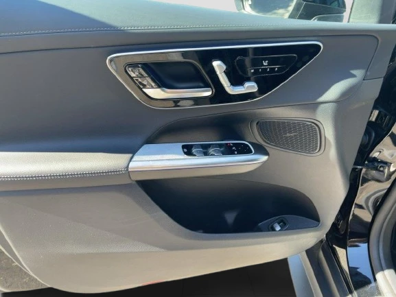 Mercedes-Benz GLC 220 d 4Matic = AMG Line = Advanced Plus Гаранция, снимка 5 - Автомобили и джипове - 53074878