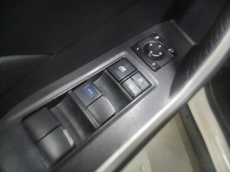 Toyota Rav4 2.5 2WD HYBRID, снимка 9 - Автомобили и джипове - 55048188