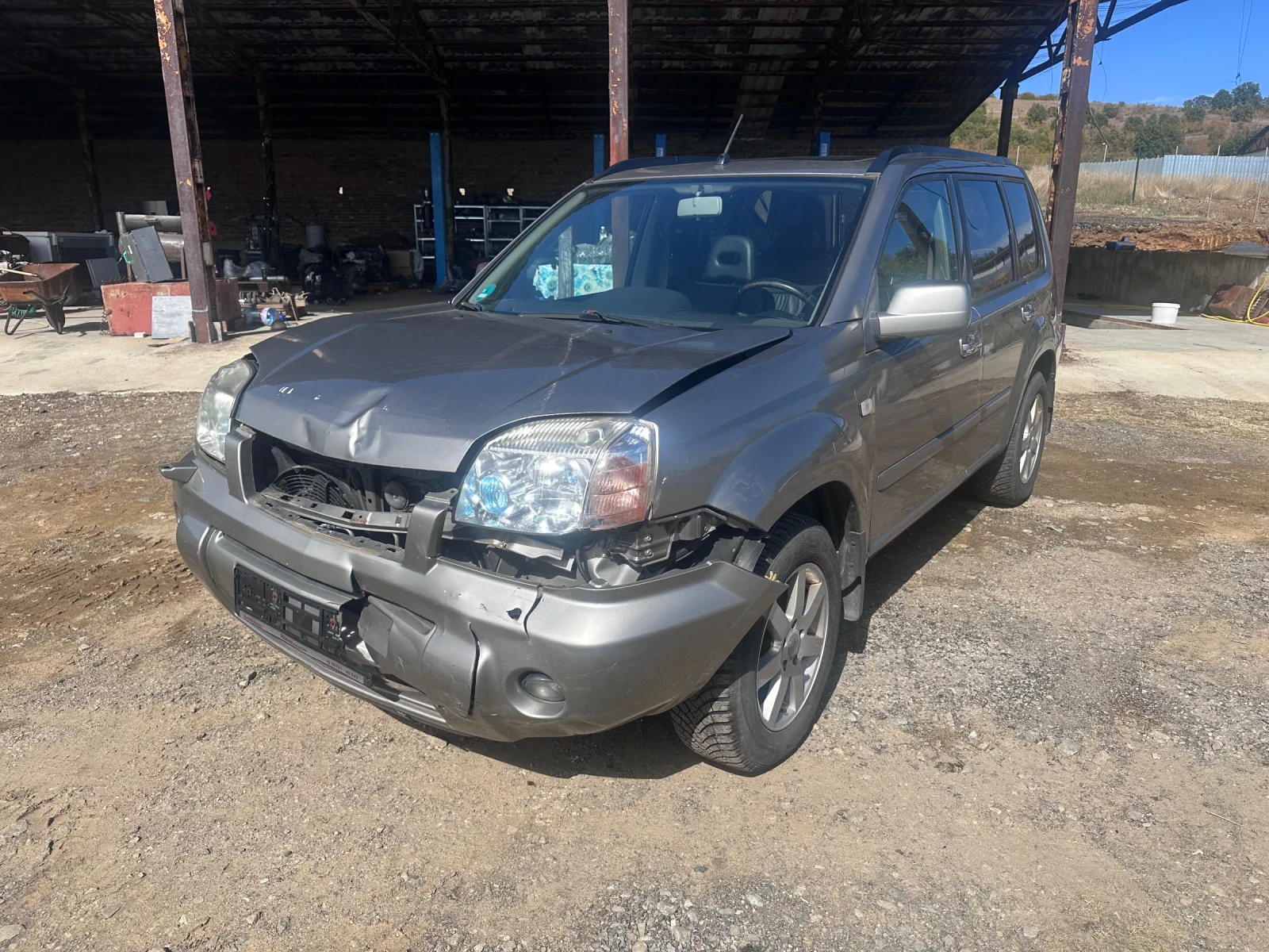 Nissan X-trail 2.2 di 136к.с., снимка 1