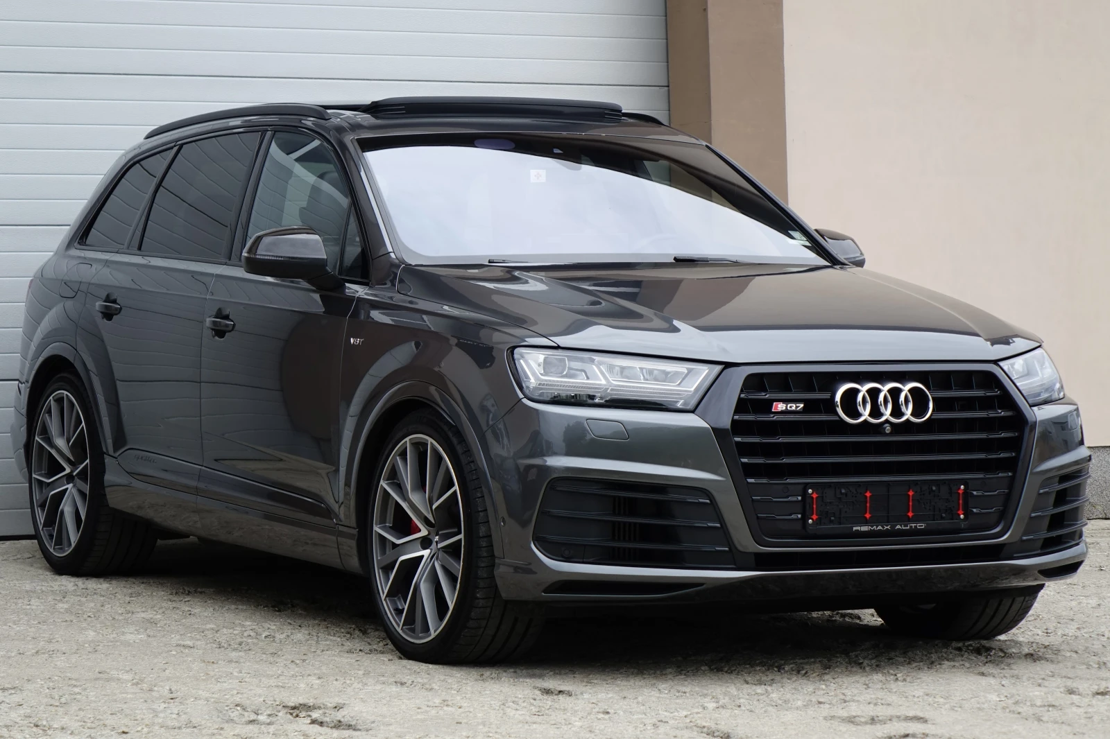 Audi SQ7 3XS-LINE* RS* LED LIGHTS* PANO* 360*  - изображение 6