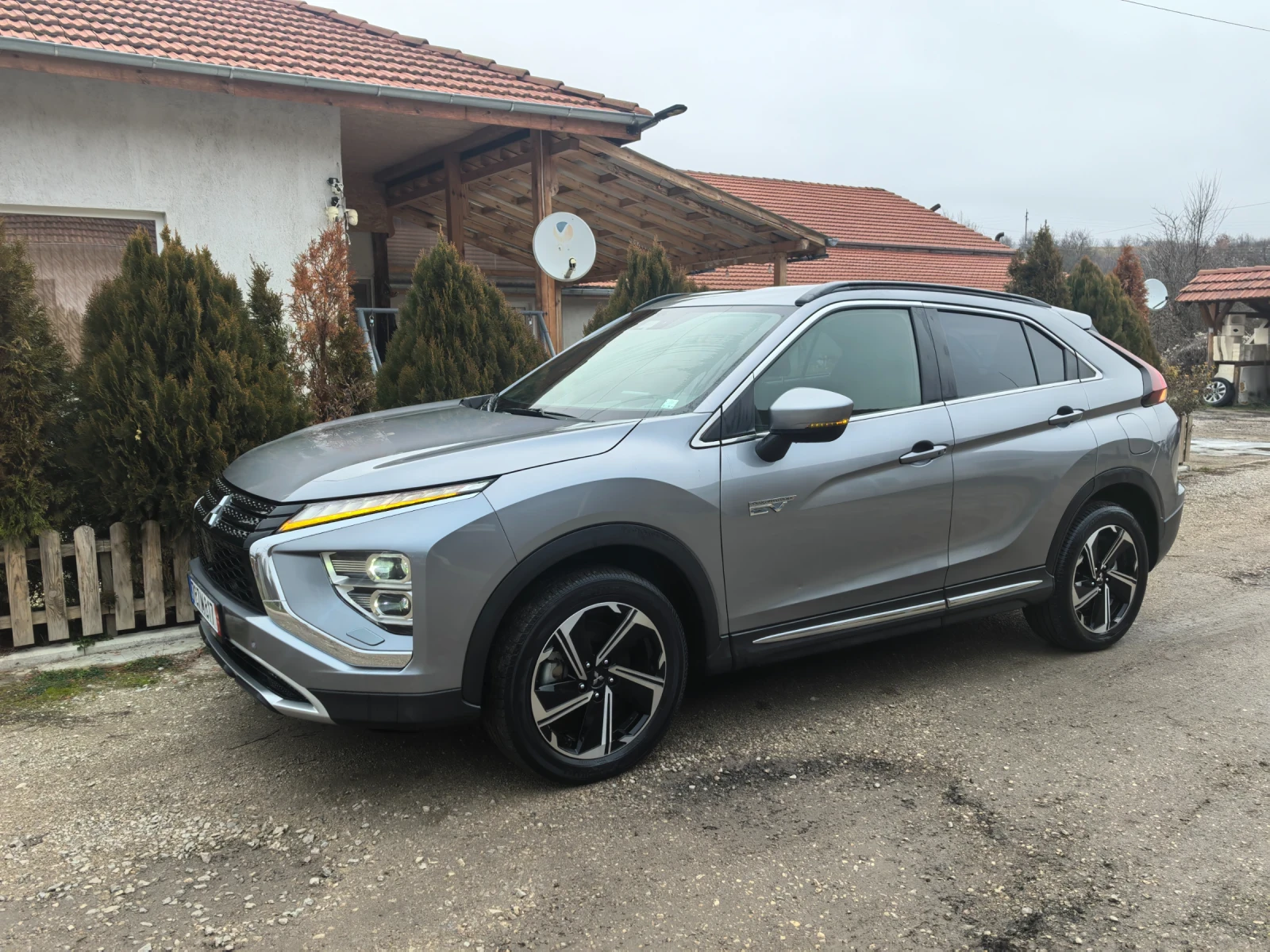Mitsubishi Eclipse Cross FULL FACE 4х4 PLUG-IN HIBRID  - изображение 8