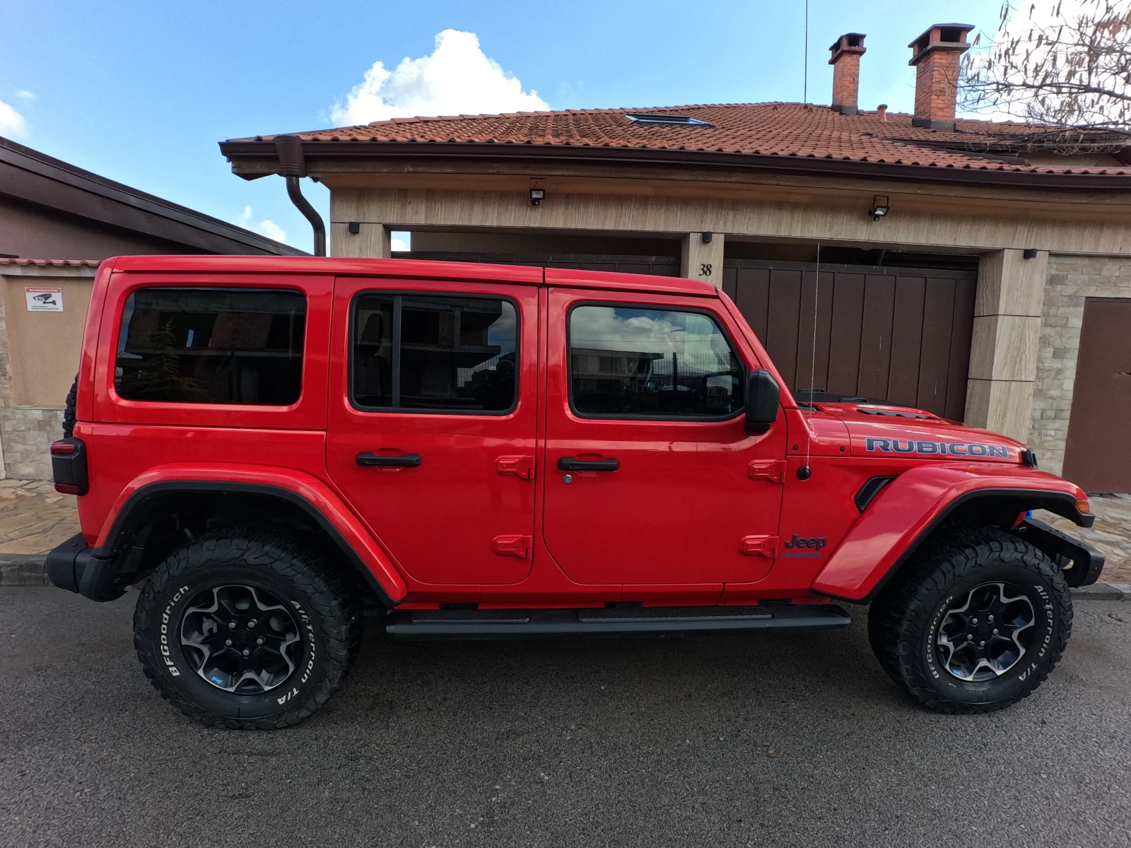 Jeep Wrangler RUBICON 4XE - изображение 4