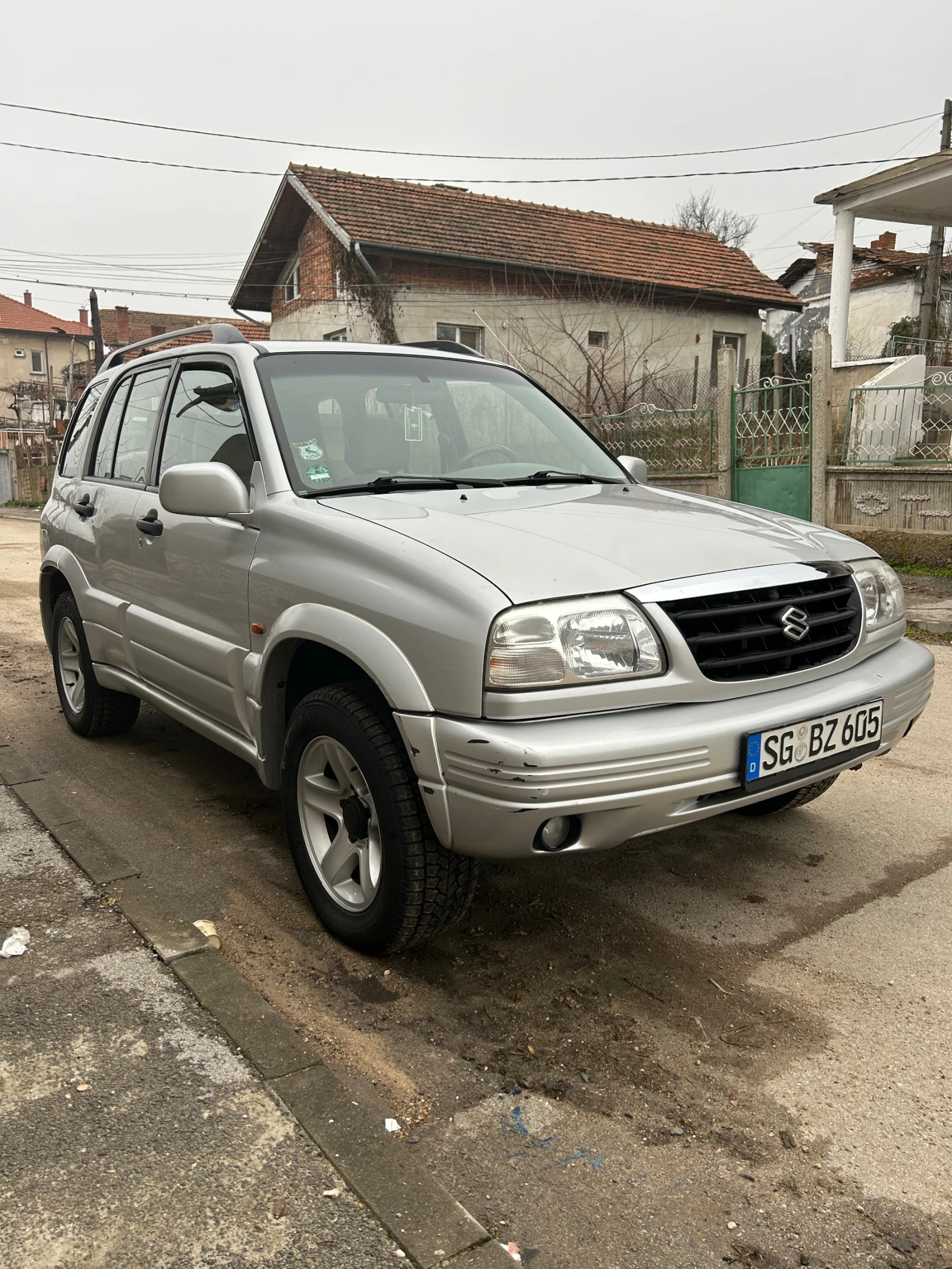 Suzuki Grand vitara 2.5 V6 _4x4 - изображение 4