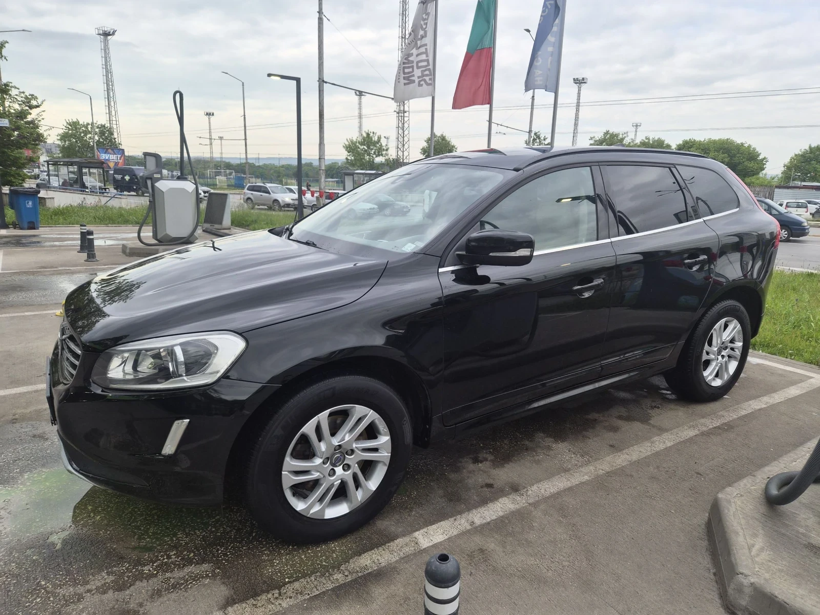 Volvo XC60, снимка 3 - Автомобили и джипове - 54549296
