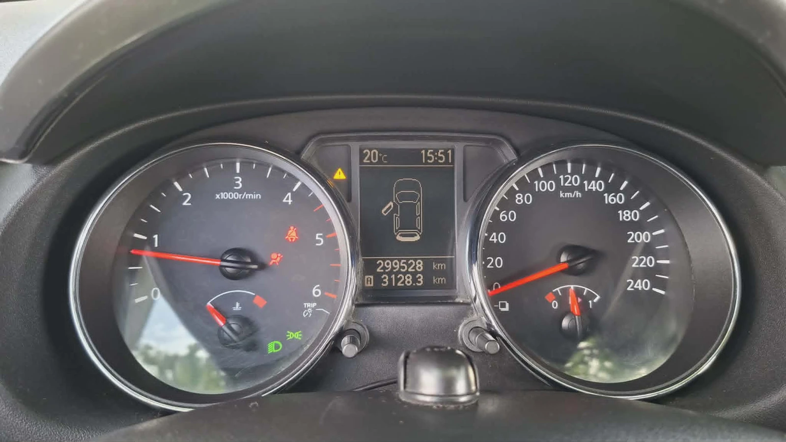 Nissan Qashqai 1.5 Dci, снимка 7 - Автомобили и джипове - 54669193