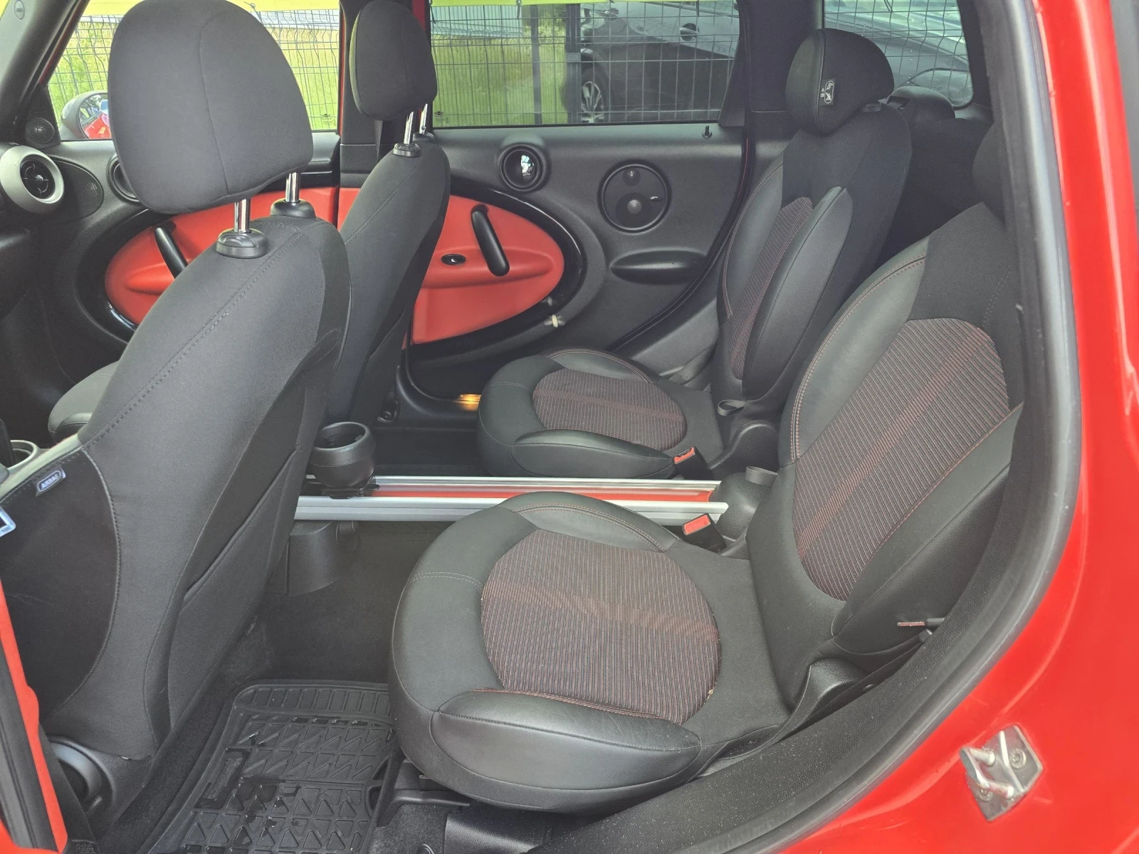 Mini Countryman S/PANORAMA/CARBON PACK, снимка 10 - Автомобили и джипове - 55100857