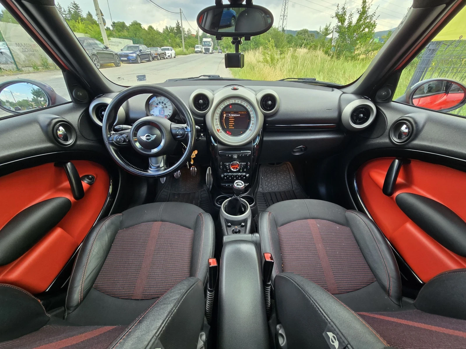 Mini Countryman S/PANORAMA/CARBON PACK, снимка 13 - Автомобили и джипове - 55100857