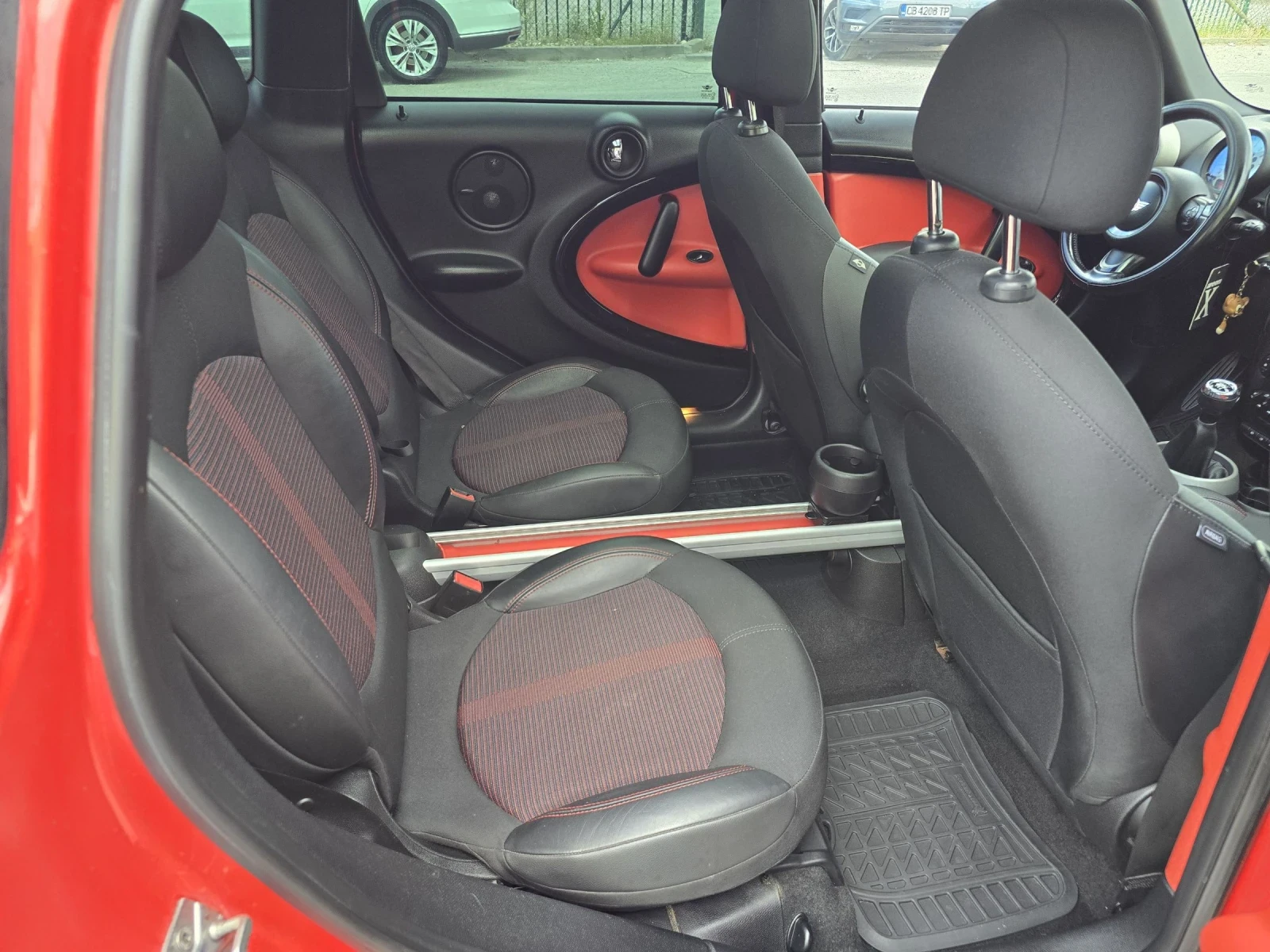 Mini Countryman S/PANORAMA/CARBON PACK, снимка 11 - Автомобили и джипове - 55100857