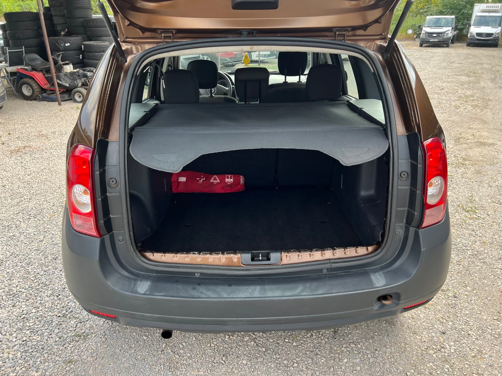 Dacia Duster 1.6I | Mobile.bg � ����������� 5