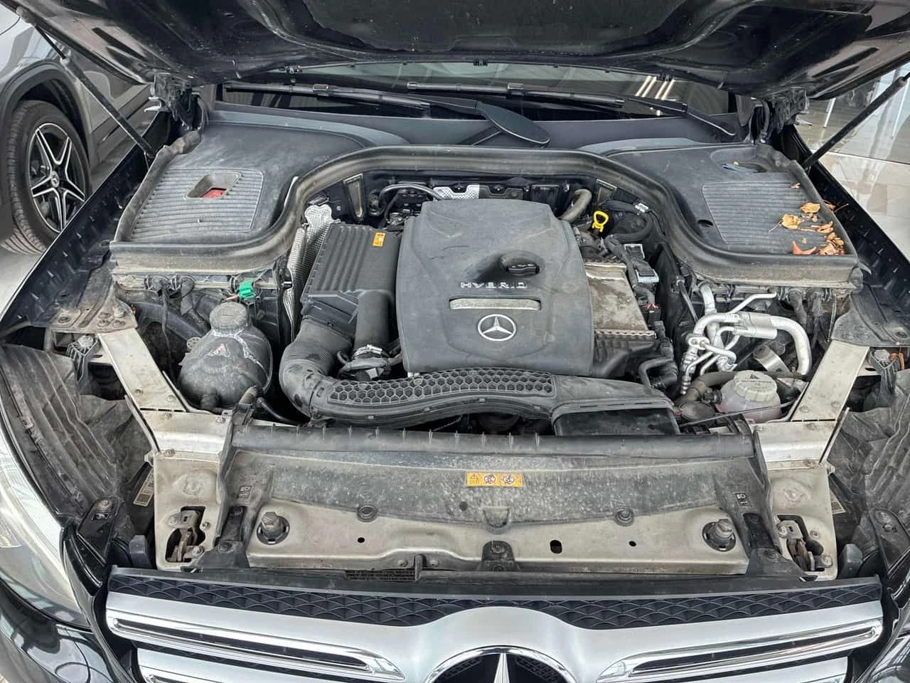 Mercedes-Benz GLC 350 350e/CARFAX/ОТ ПРЕДСТАВИТЕЛСТВО НА МЕРЦЕДЕС, снимка 12 - Автомобили и джипове - 55409880