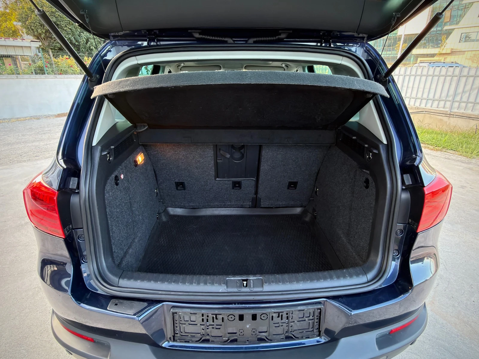 VW Tiguan 2.0TDI 177кс DSG 4MOTION FACE Подгрев , снимка 15 - Автомобили и джипове - 55837942