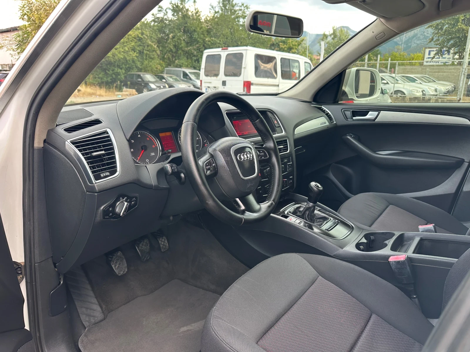 Audi Q5 2.0TDI ITALY, снимка 9 - Автомобили и джипове - 55880668