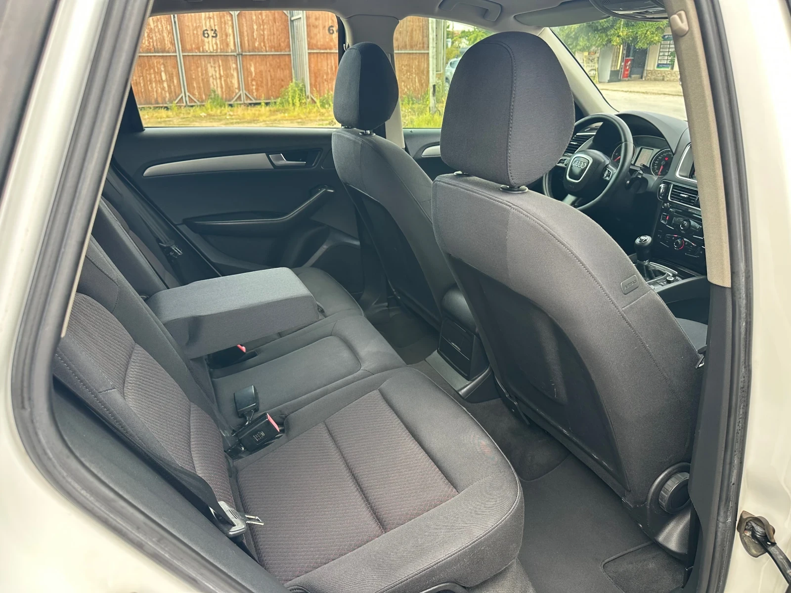 Audi Q5 2.0TDI ITALY, снимка 12 - Автомобили и джипове - 55880668