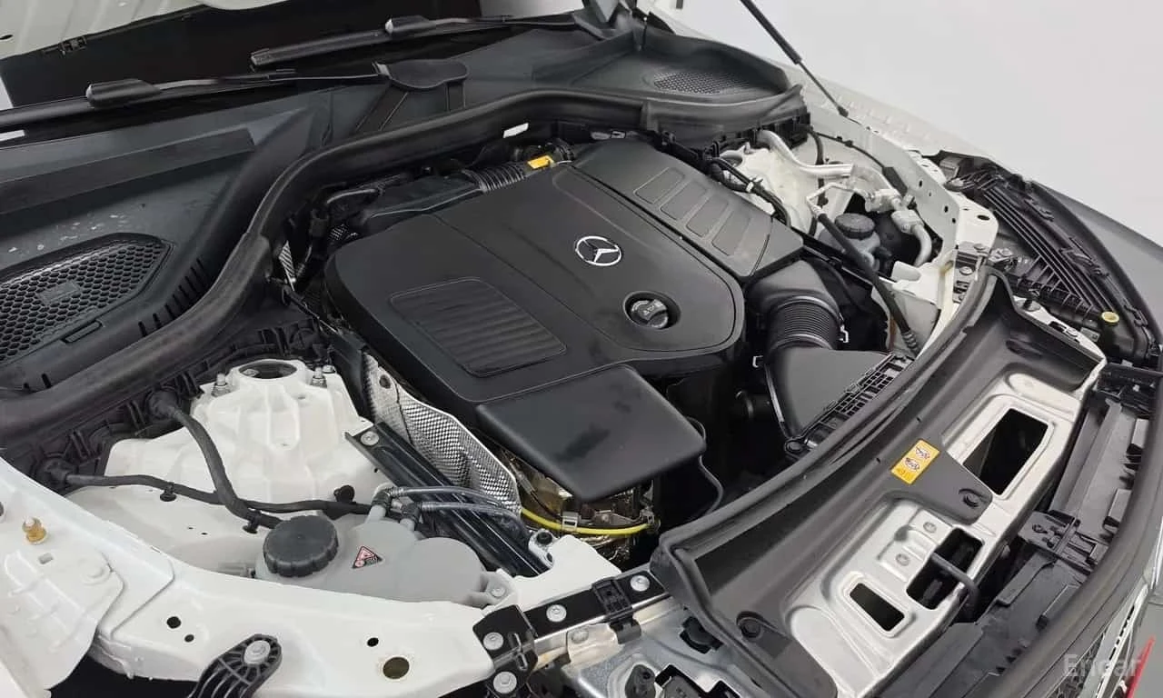 Mercedes-Benz GLC * GLC300 4MATIC Avnatgarde Coupe * , снимка 6 - Автомобили и джипове - 56295499
