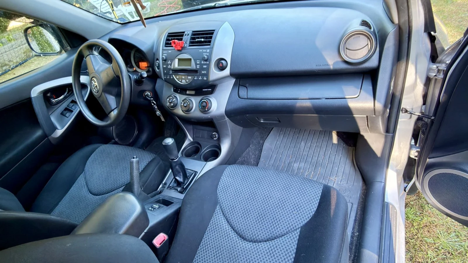 Toyota Rav4, снимка 6 - Автомобили и джипове - 56360194