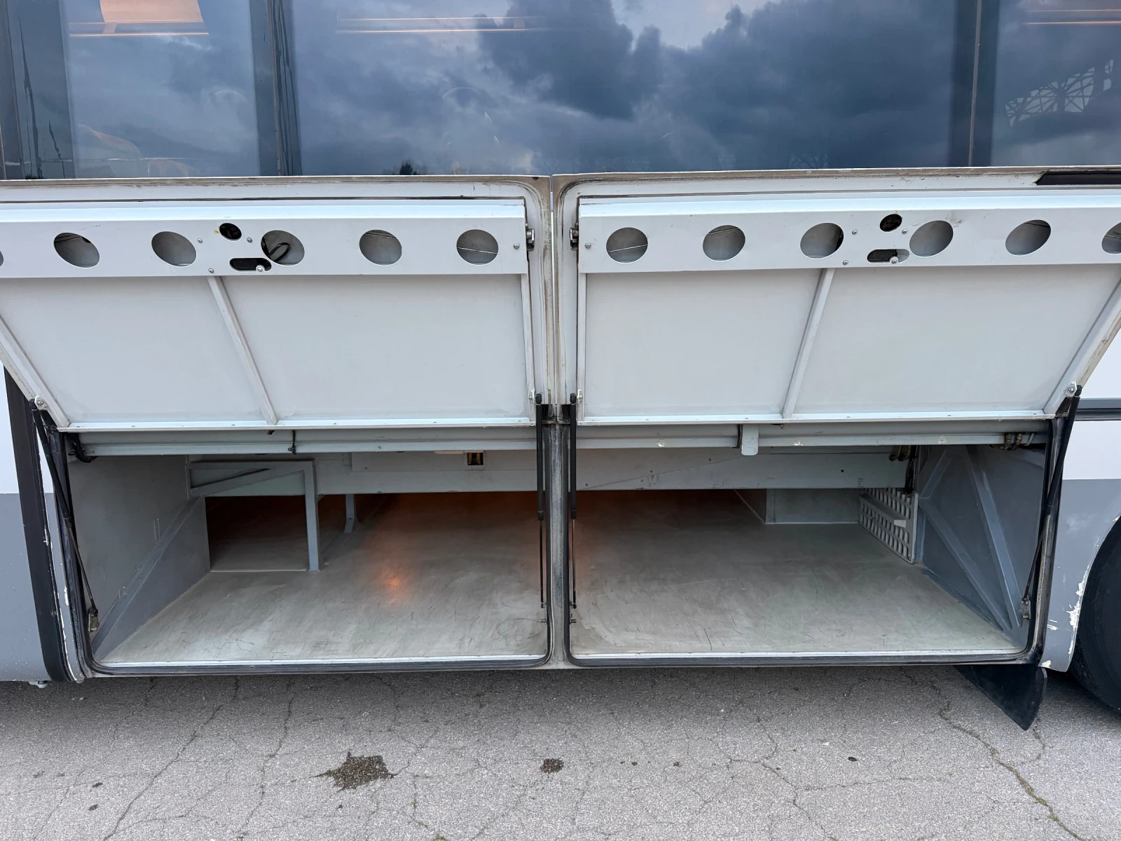Setra S 315H KLIMA, 59места 6-СКОРОСТИ, снимка 12 - Бусове и автобуси - 54195160