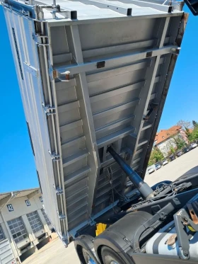 Mercedes-Benz Actros 2651, Самосвал тристранен, , , 6Х2, , , , ВНОС, снимка 13