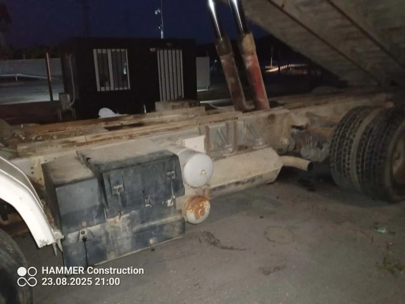 Scania 93 САМОСВАЛ + БОГЕ, снимка 2 - Камиони - 53296021