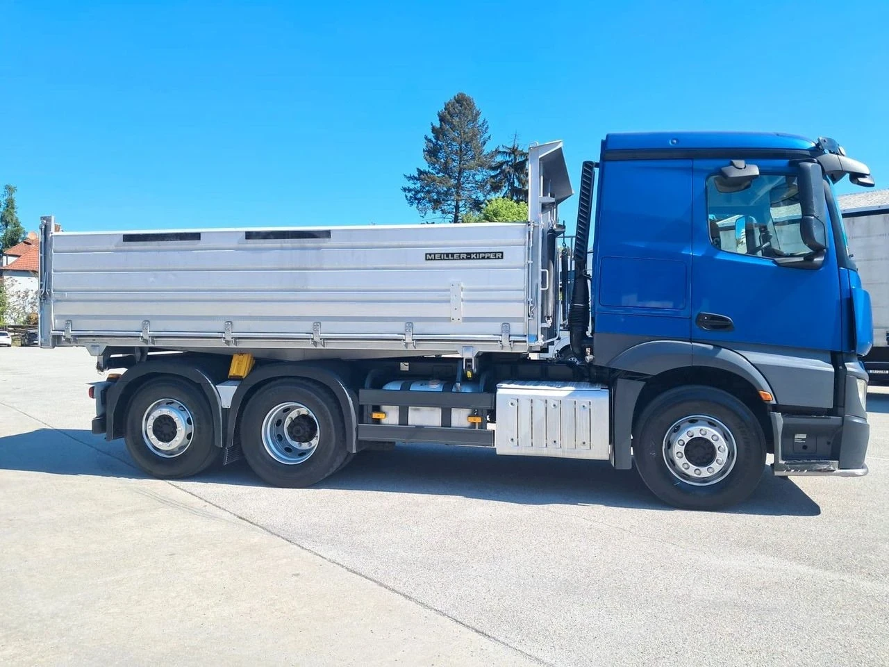 Mercedes-Benz Actros 2651, Самосвал тристранен, , , 6Х2, , , , ВНОС, снимка 3 - Камиони - 54241370