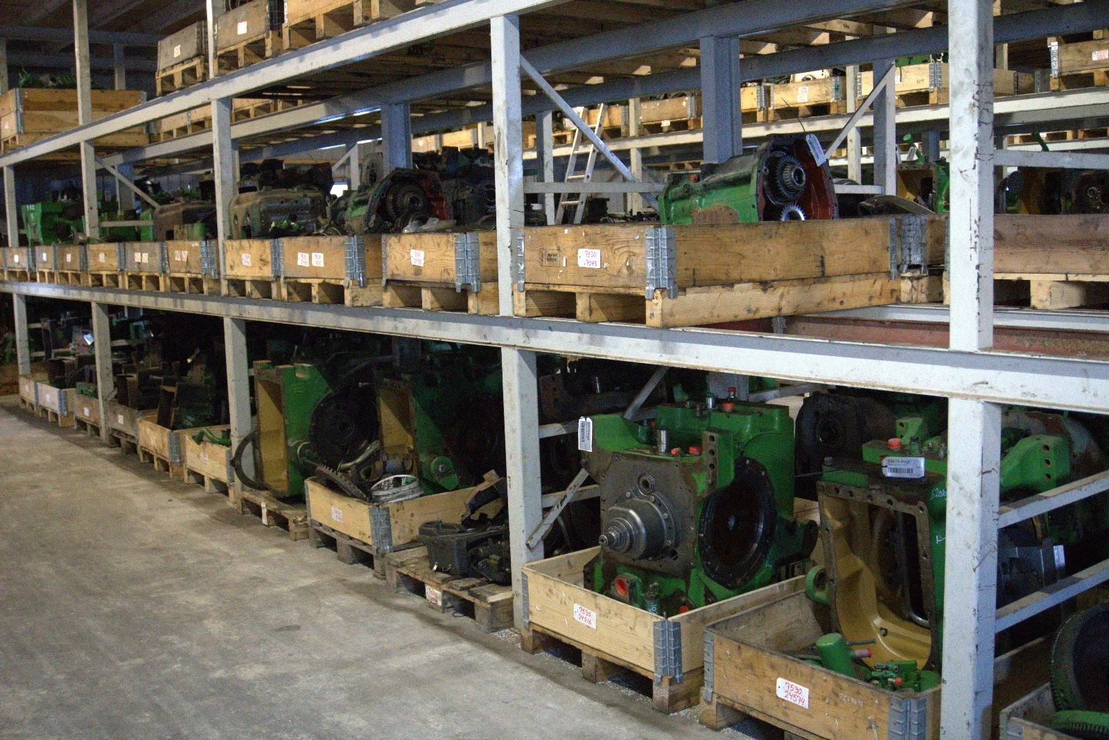  Massey   | Mobile.bg   11