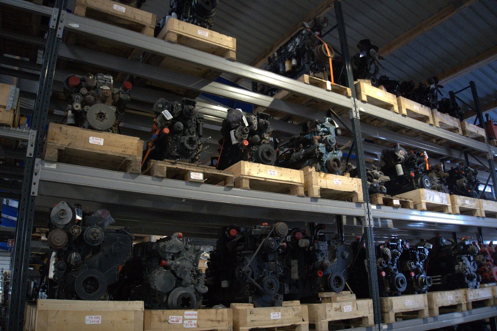  Massey   | Mobile.bg   16