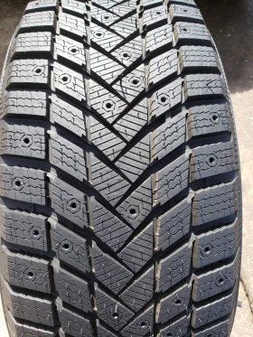 Гуми Зимни 225/55R17, снимка 1