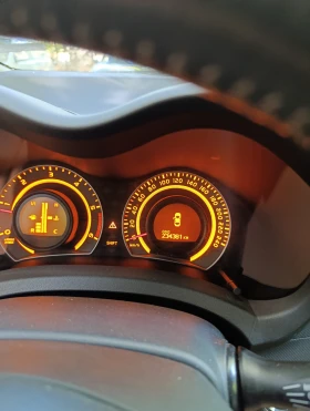 Toyota Auris 2.2, снимка 8