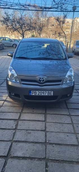 Toyota Corolla verso, снимка 1