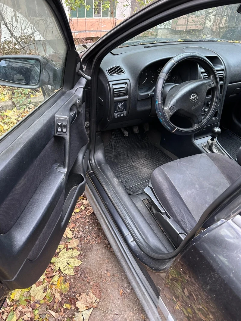 Opel Astra, снимка 1 - Автомобили и джипове - 48610006