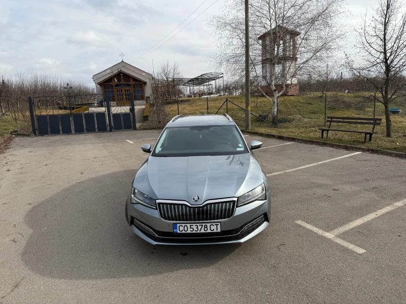 Skoda Superb IV, снимка 1 - Автомобили и джипове - 48929105