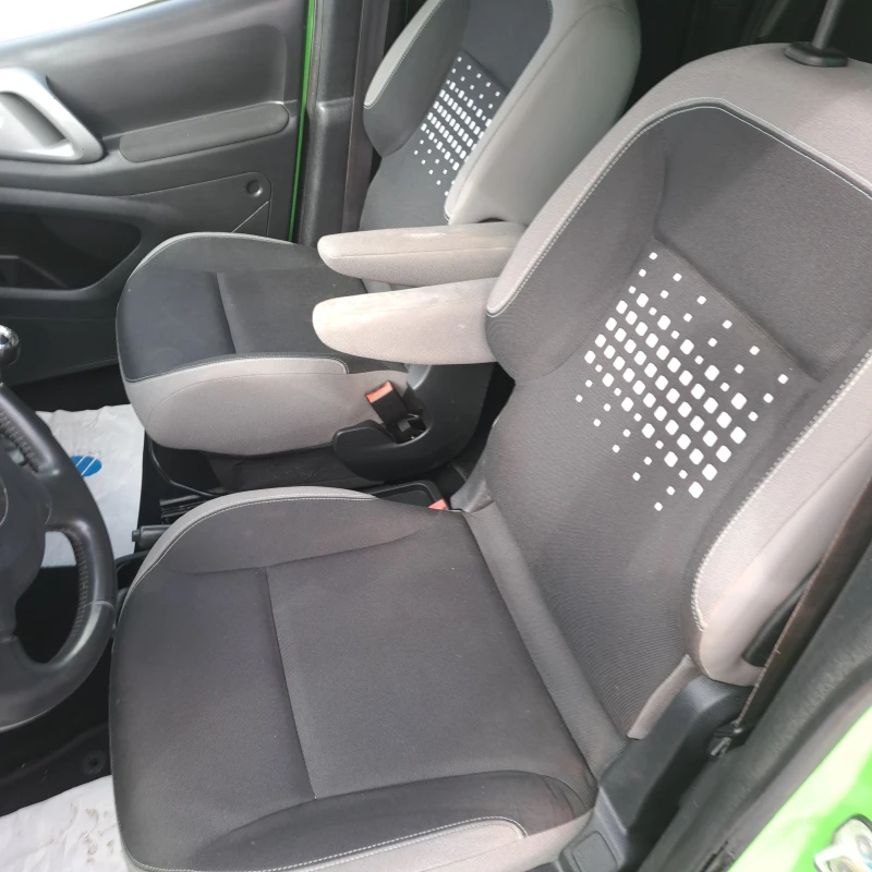 Citroen Berlingo, снимка 8 - Автомобили и джипове - 49292486