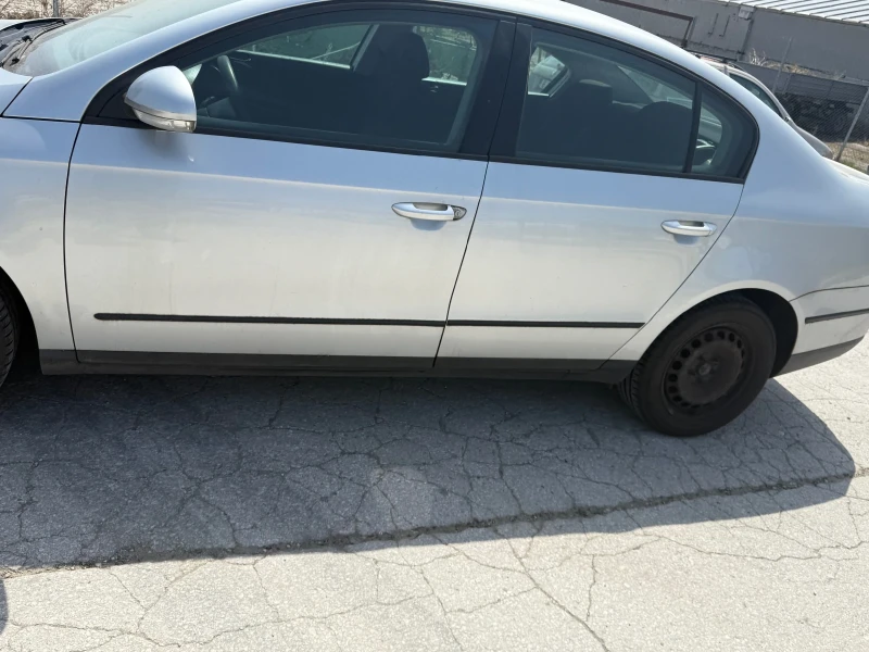 VW Passat 1.6fsi bse ръчка, снимка 4 - Автомобили и джипове - 49924592