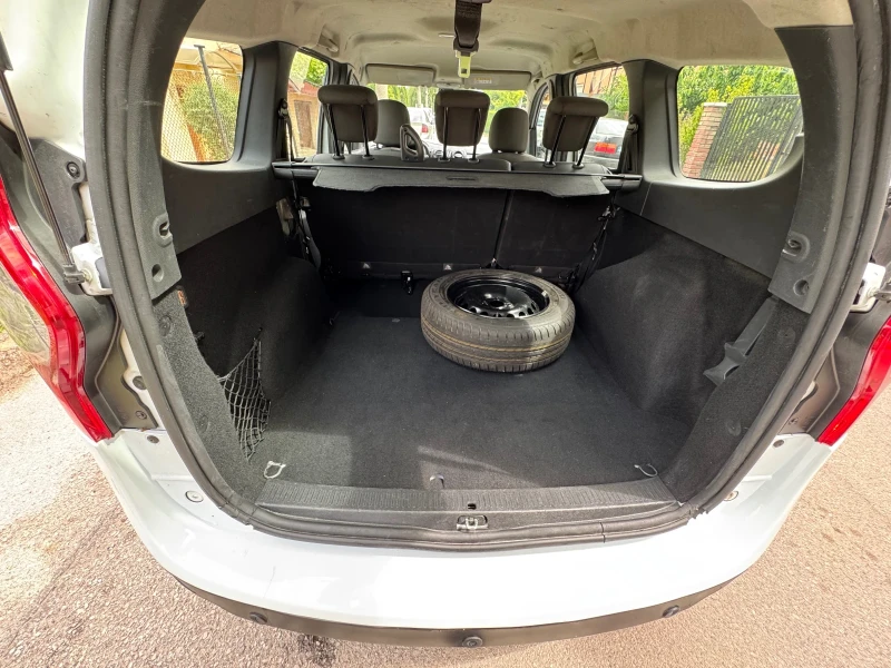 Dacia Lodgy 1.6, снимка 6 - Автомобили и джипове - 52249937